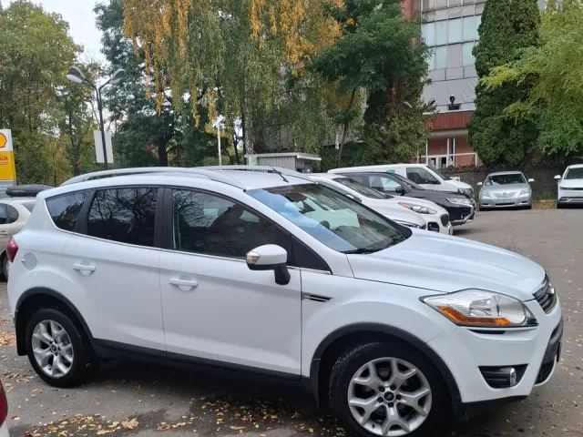 Ford Kuga - фото 2