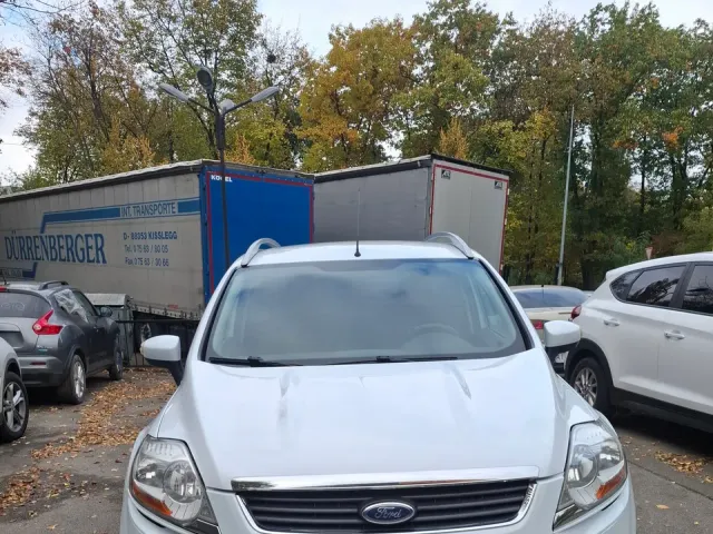 Ford Kuga - фото 5