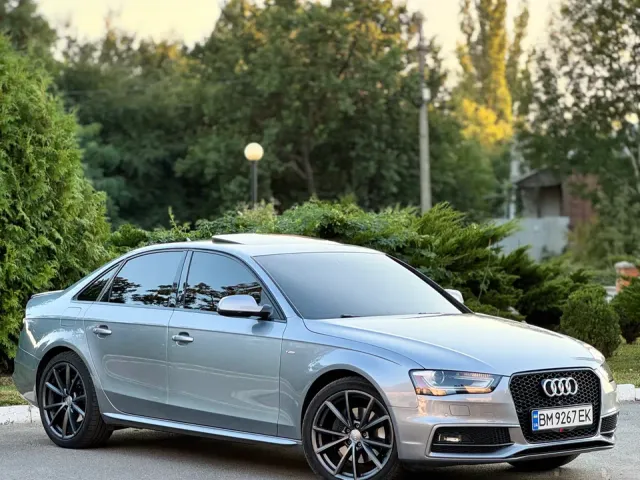 Audi A4 - фото 1