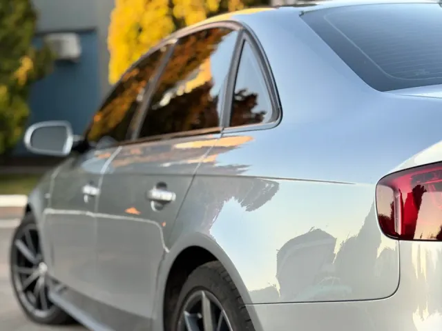 Audi A4 - фото 4