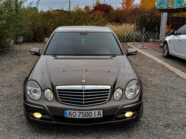 Mercedes-Benz E-Класс - фото 5
