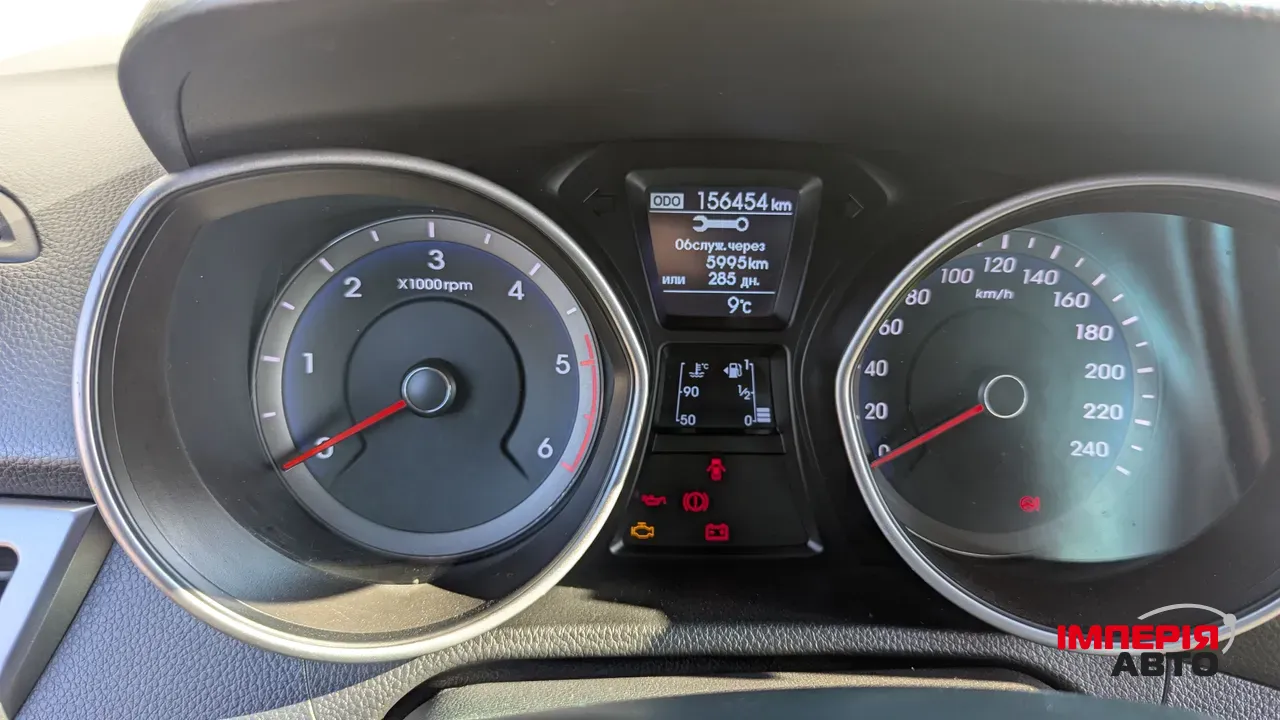 Hyundai i30 - фото 9