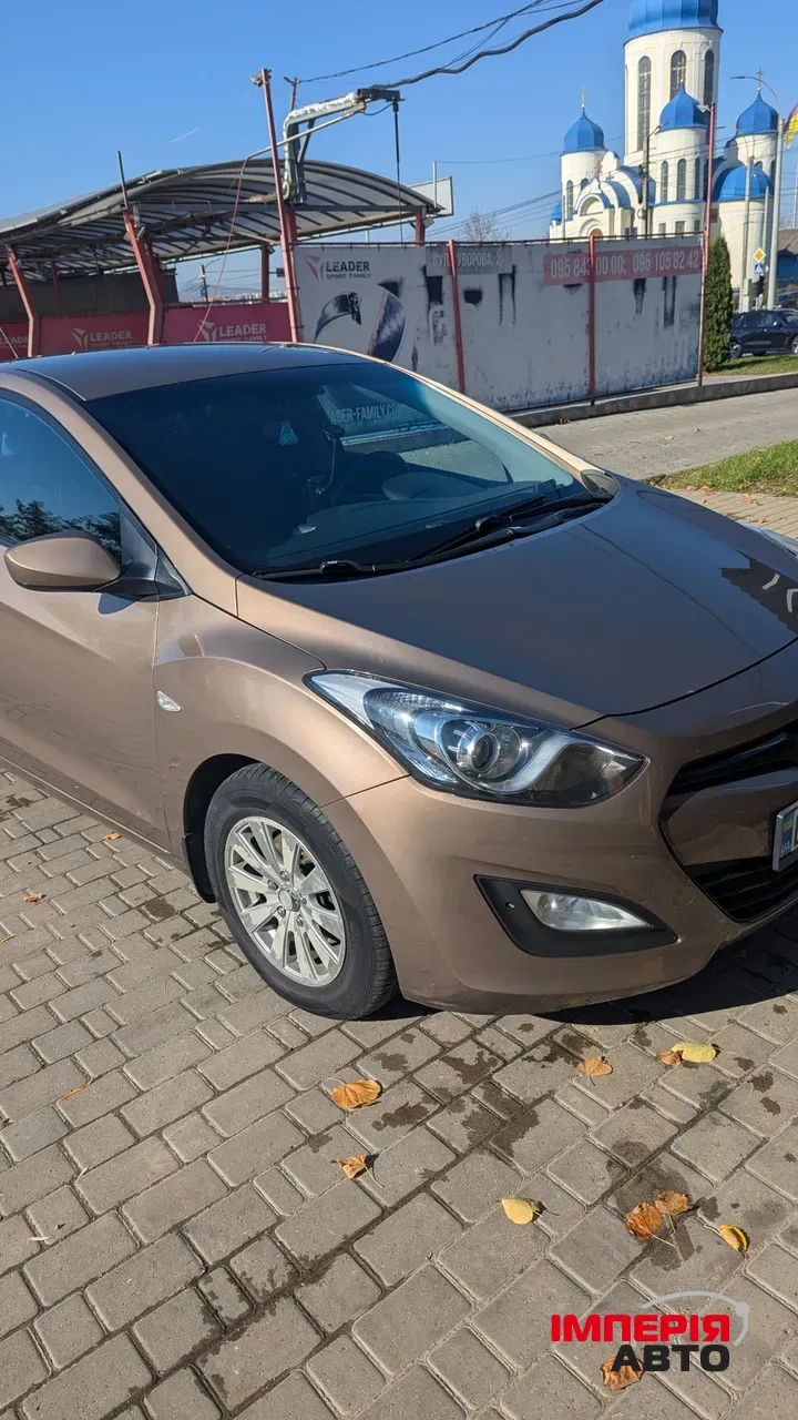 Hyundai i30 - фото 1