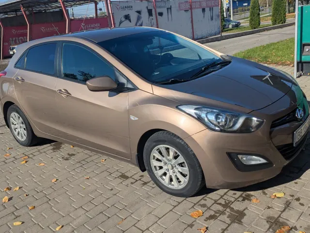 Hyundai i30 - фото 5