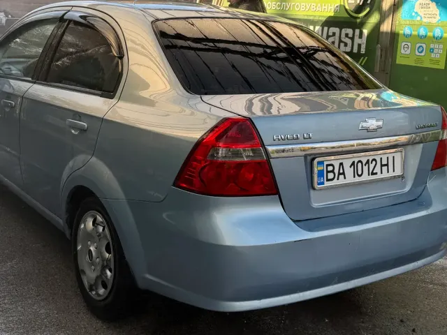 Chevrolet Aveo - фото 3