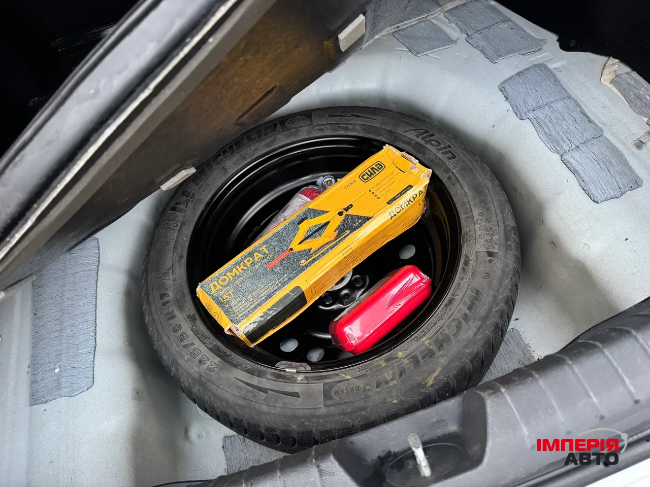 Kia Optima - фото 12