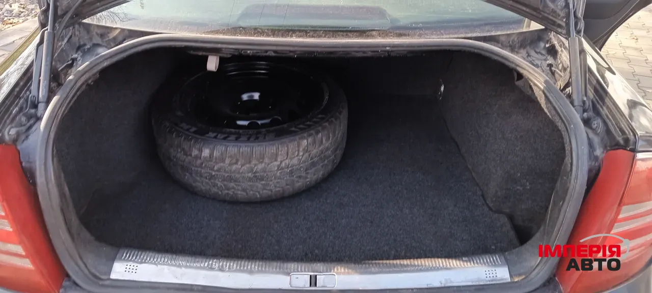 Skoda Superb - фото 14