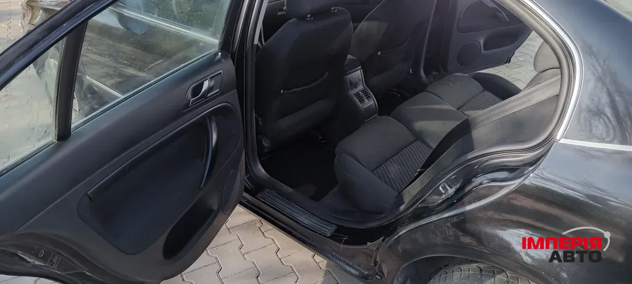 Skoda Superb - фото 11