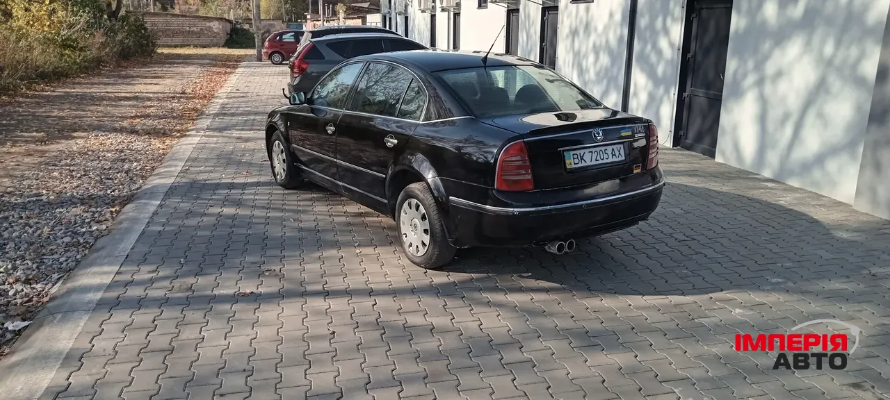 Skoda Superb - фото 3