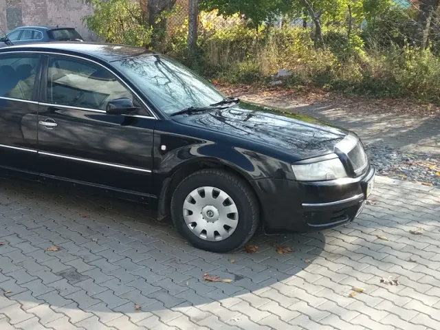 Skoda Superb - фото 3