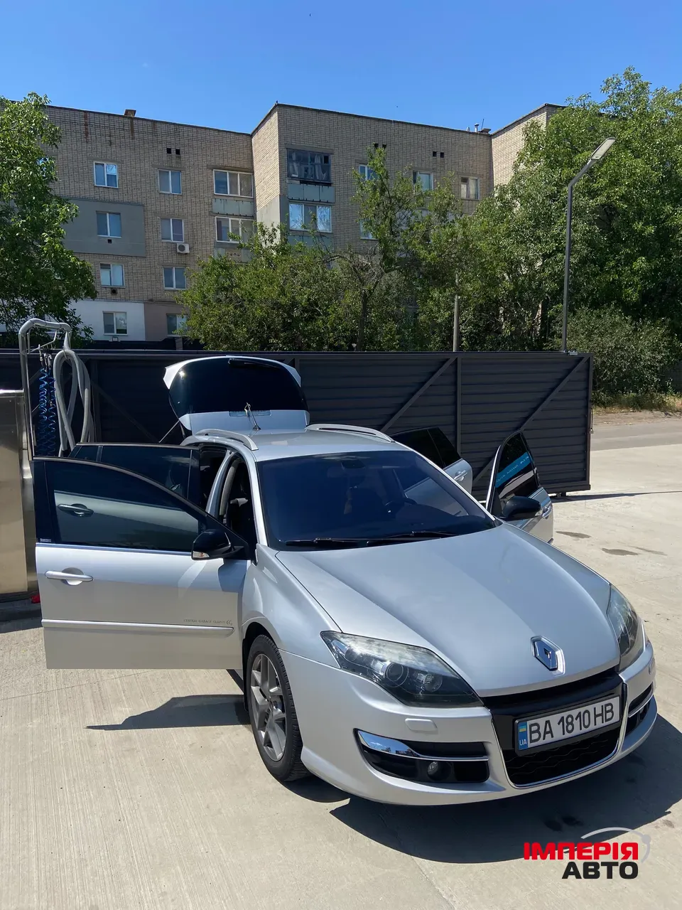 Renault Laguna - фото 1