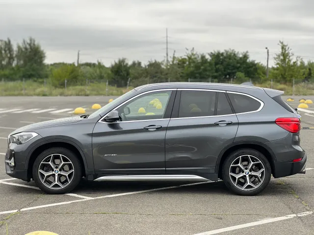 BMW X1 - фото 1