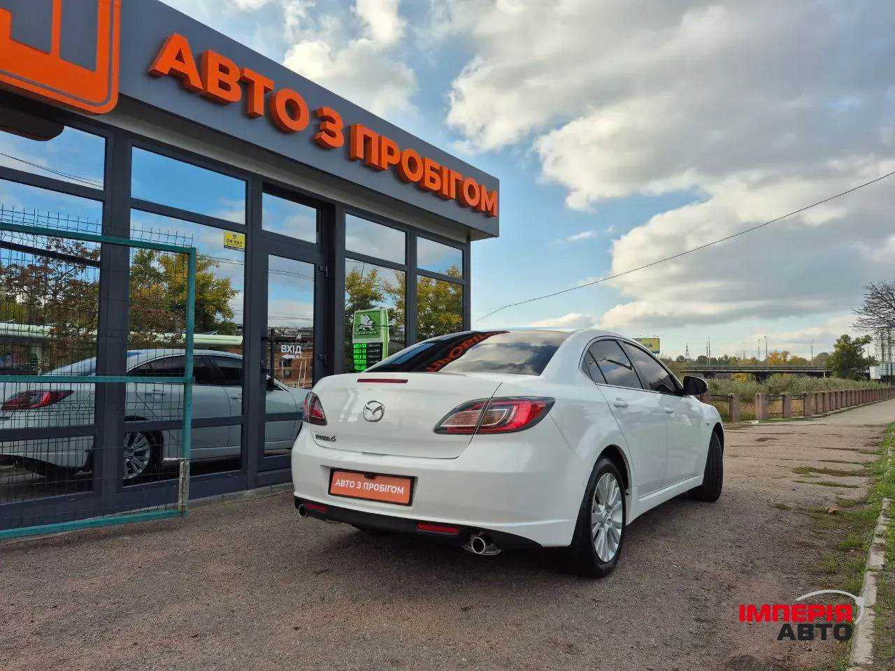 Mazda 6 - фото 3