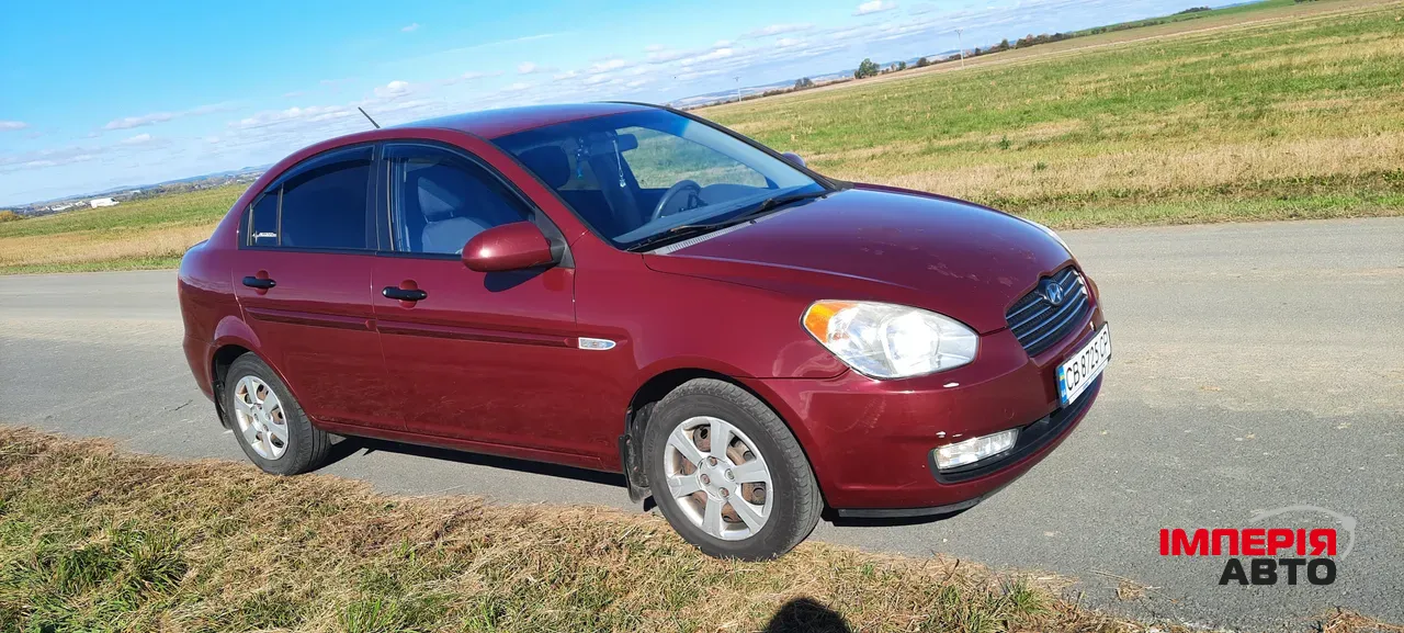 Hyundai Accent - фото 3