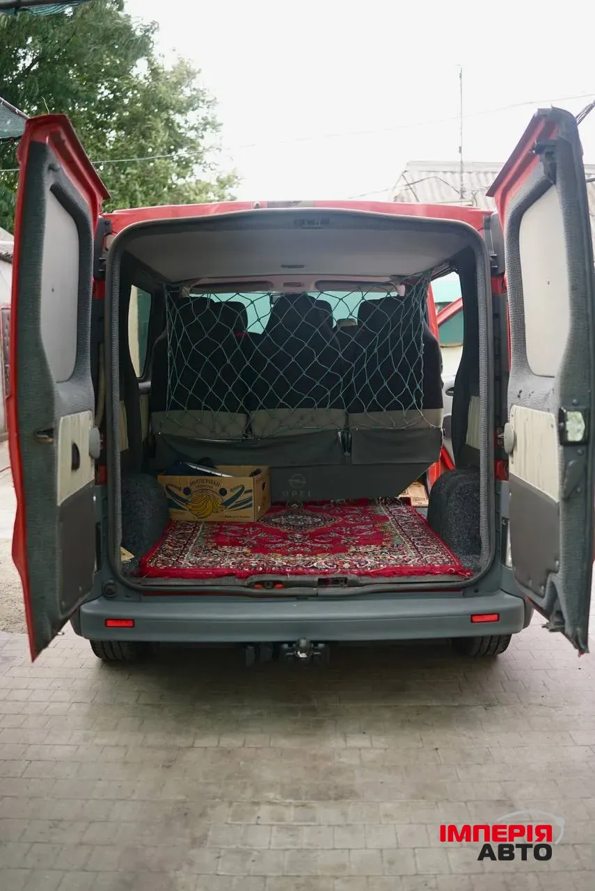 Opel Vivaro - фото 4