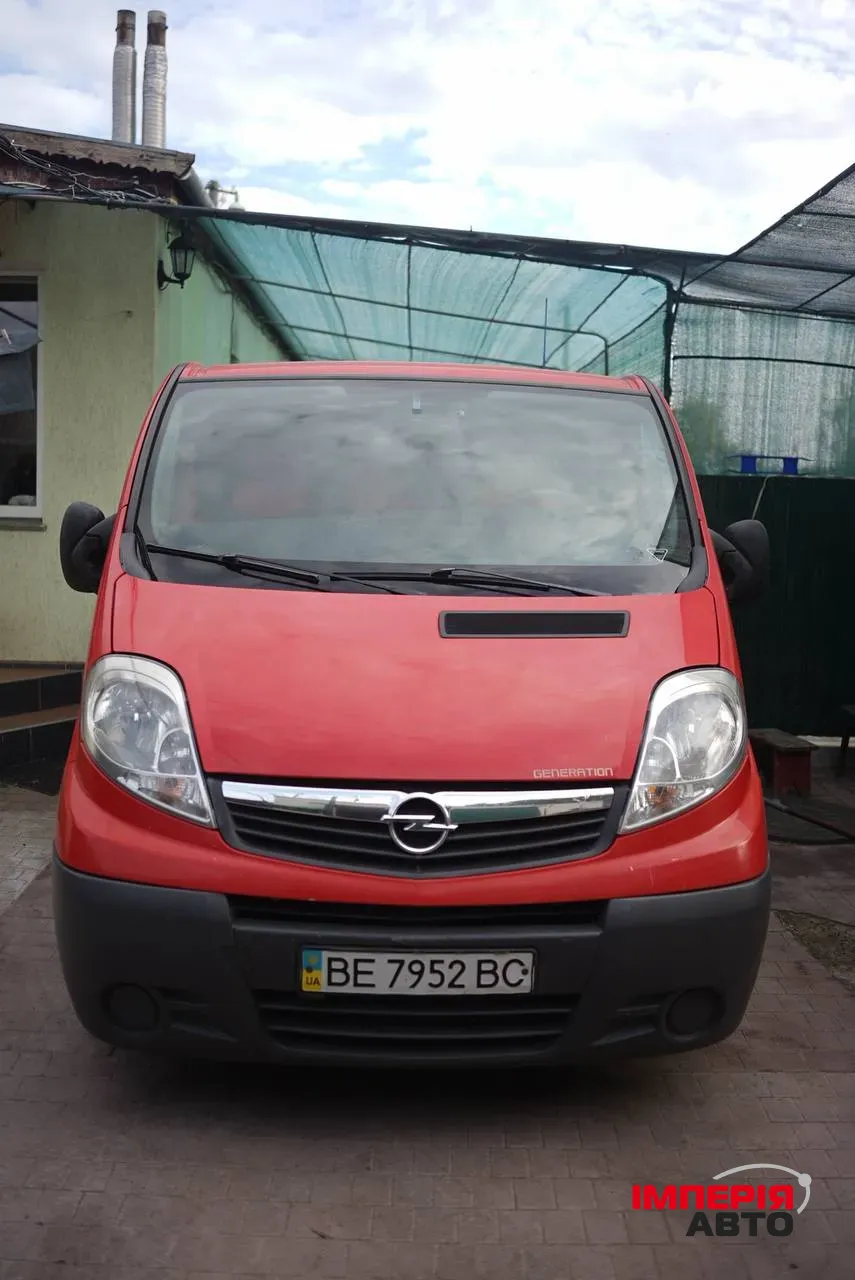 Opel Vivaro - фото 1