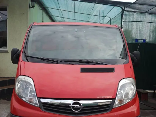 Opel Vivaro - фото 1