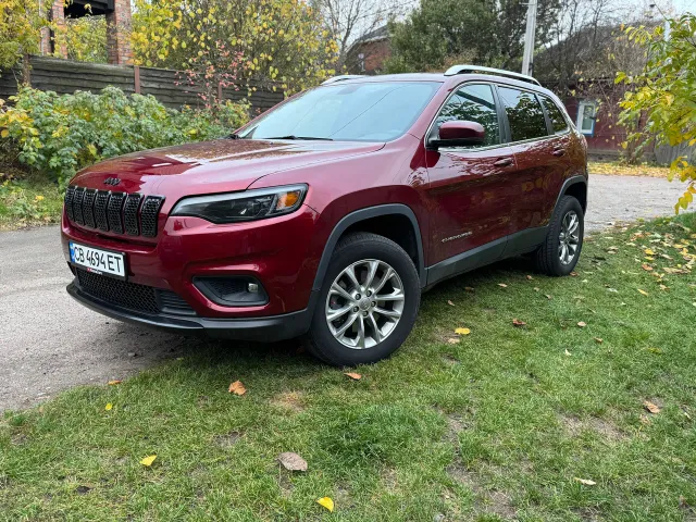 Jeep Cherokee - фото 1