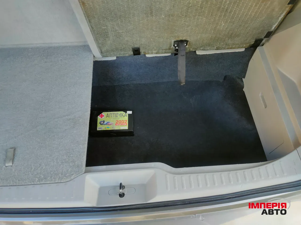 Nissan Quest - фото 18