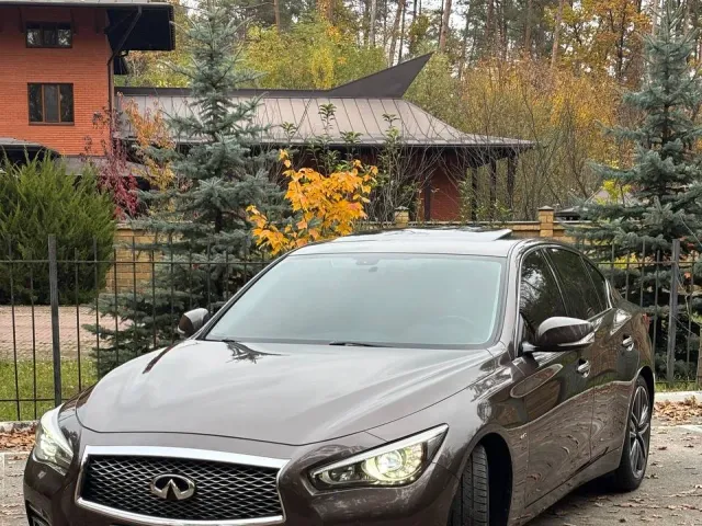 Infiniti Q50 - фото 1