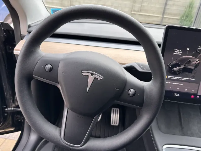 Tesla Model Y - фото 4