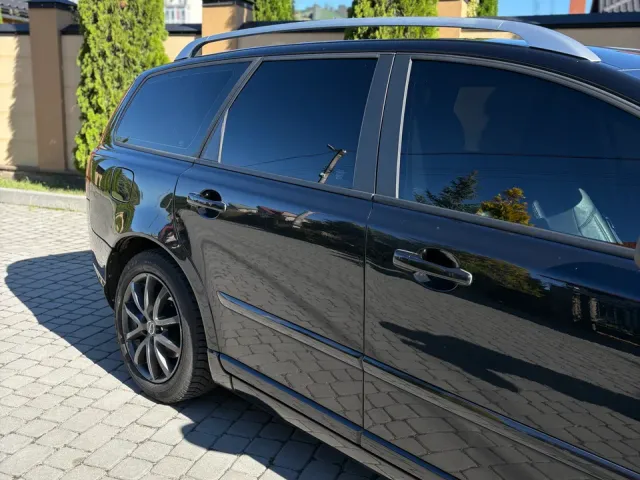 Volvo V50 - фото 4
