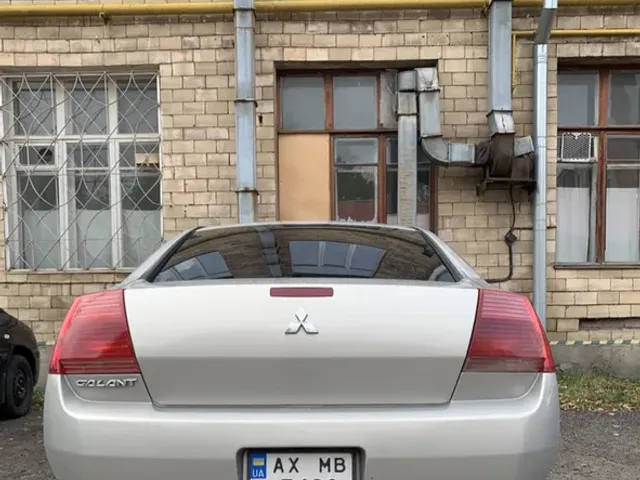 Mitsubishi Galant - фото 1