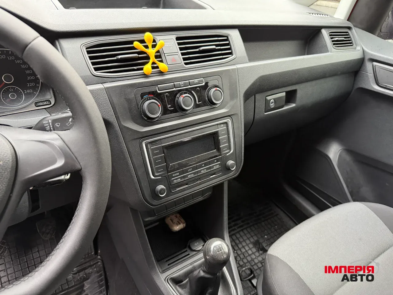 Volkswagen Caddy - фото 22