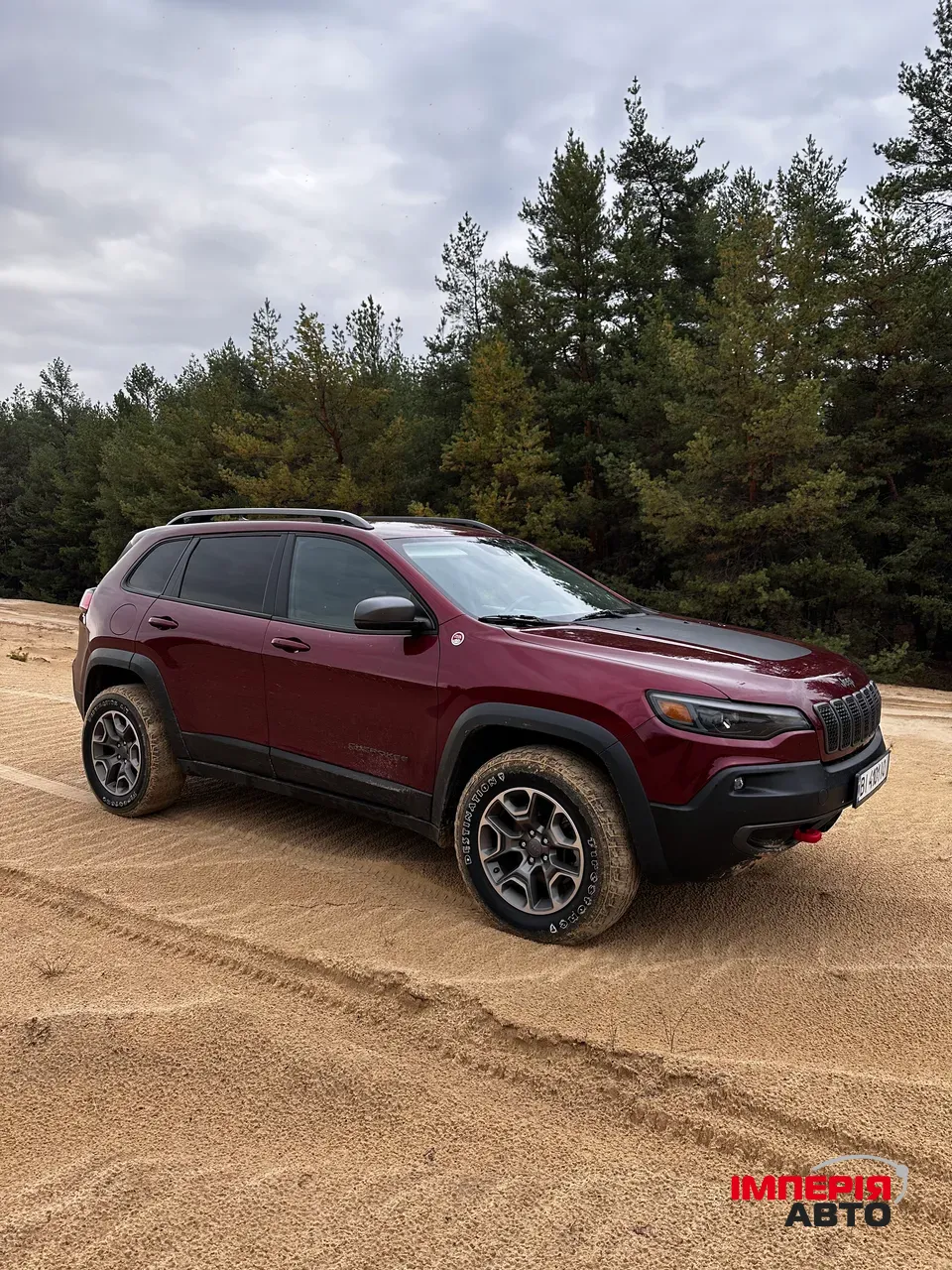 Jeep Cherokee - фото 4