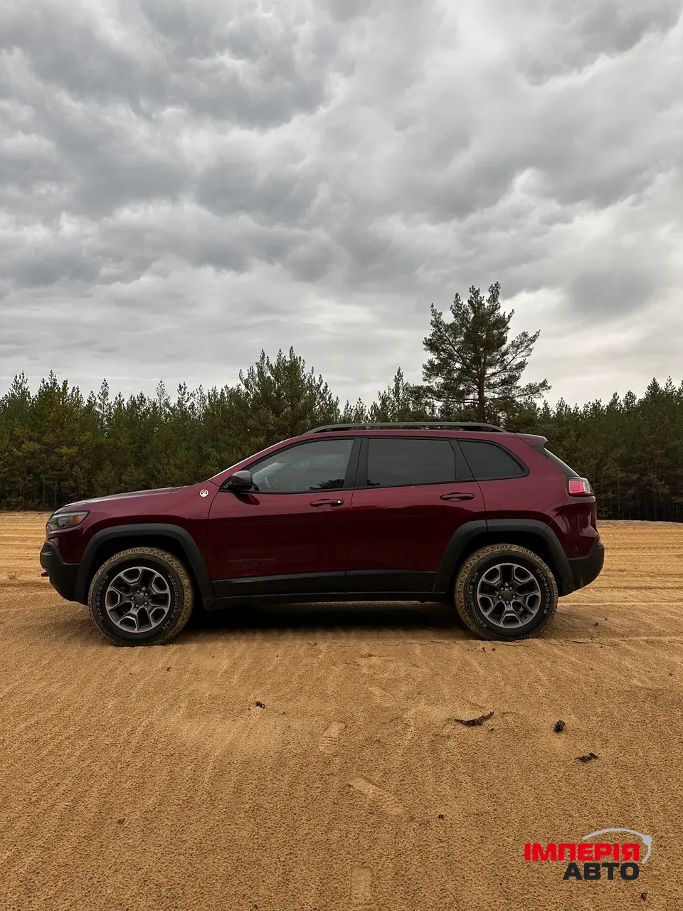 Jeep Cherokee - фото 12