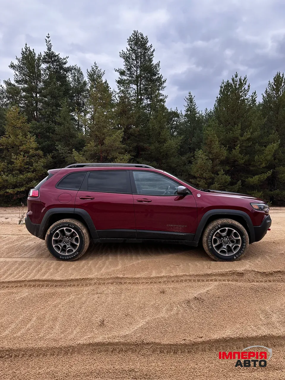 Jeep Cherokee - фото 6