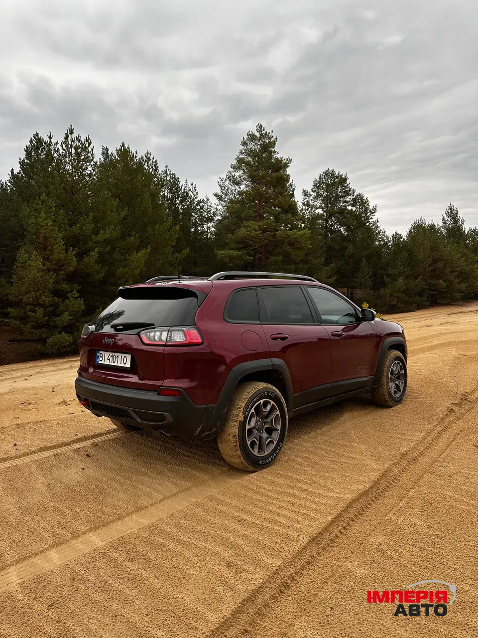 Jeep Cherokee - фото 9