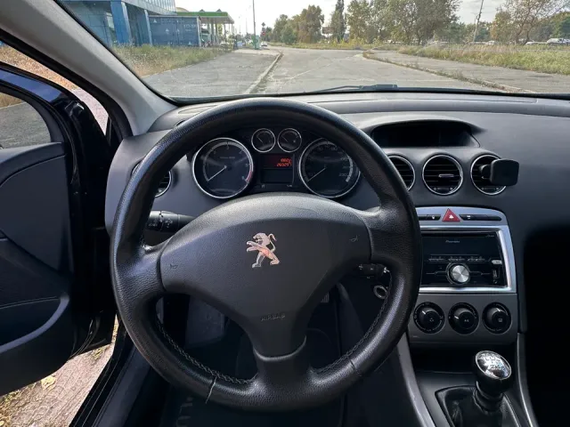 Peugeot 308 - фото 3