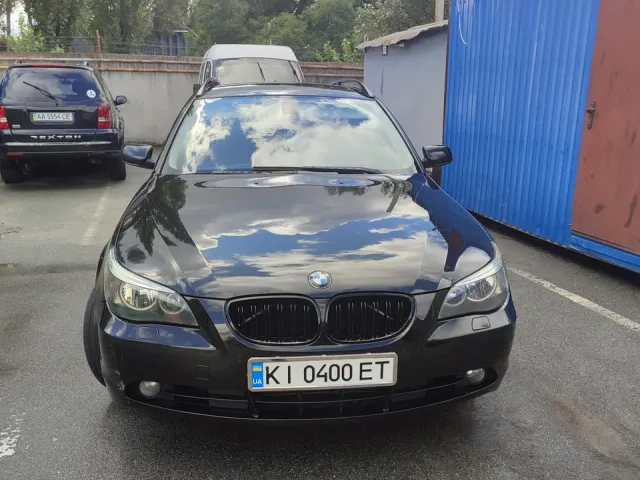 BMW 5 серії - фото 1