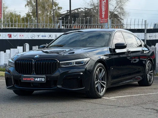 BMW 7 серії - фото 3