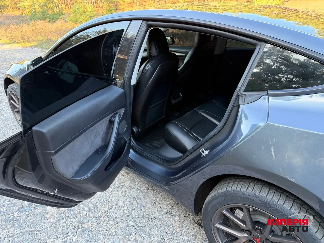 Tesla Model 3 - фото 13