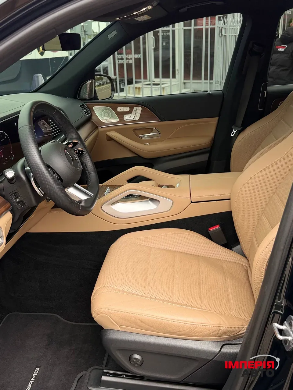 Mercedes-Benz GLS - фото 11