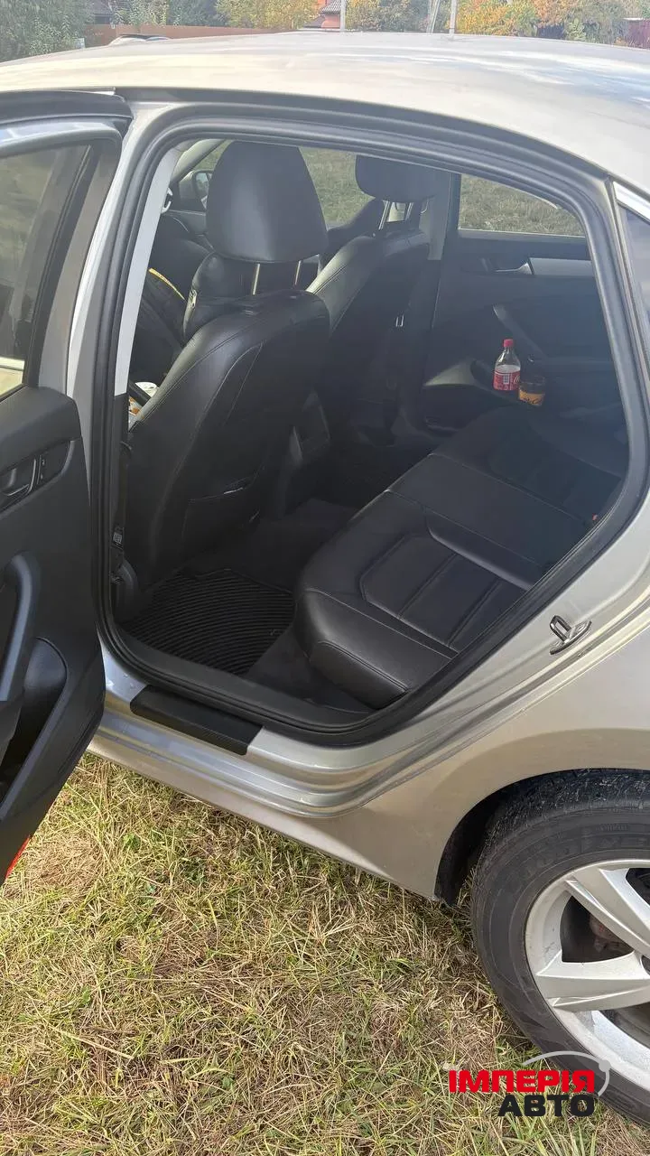 Volkswagen Passat - фото 7