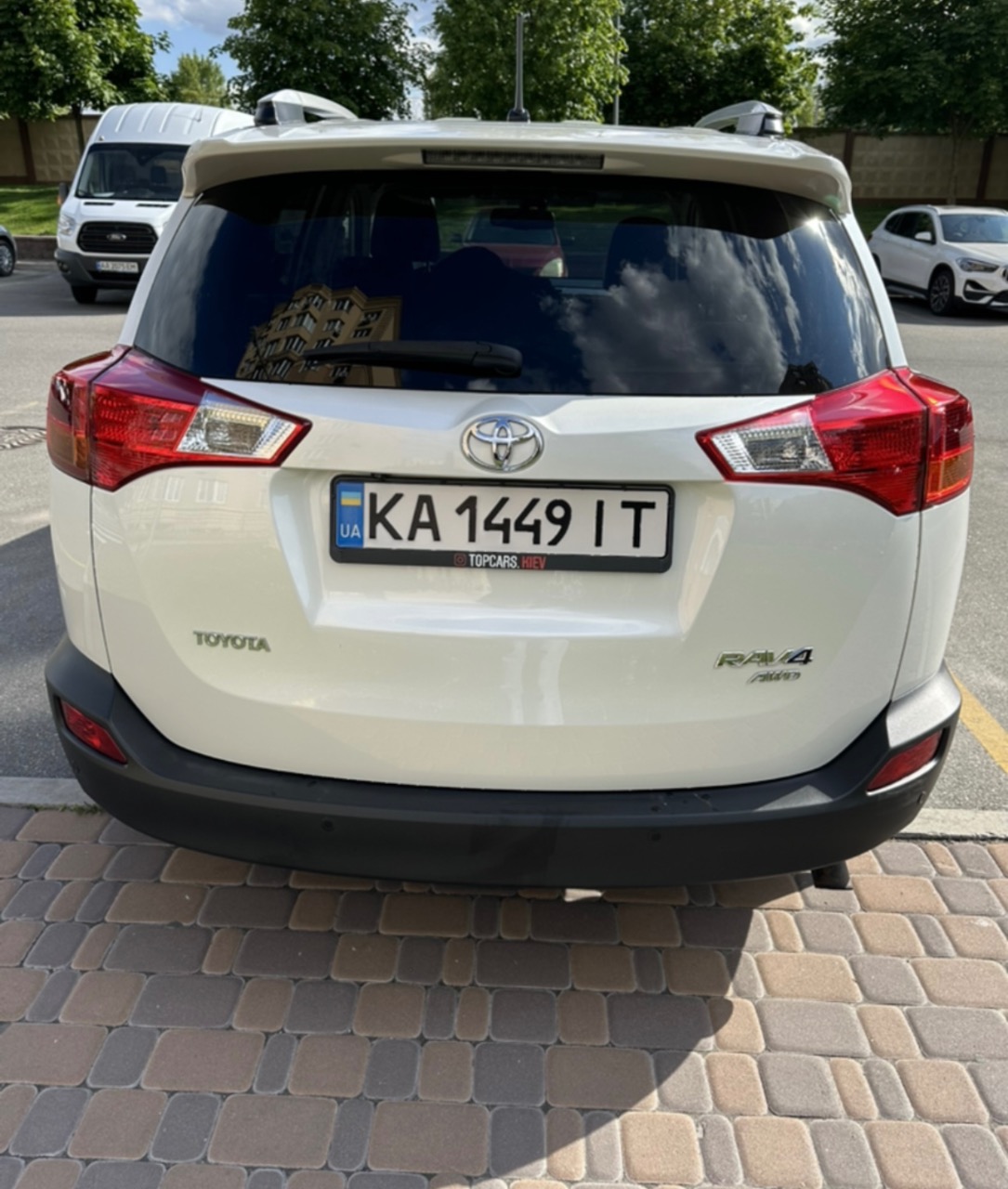 Toyota RAV4 - фото 5