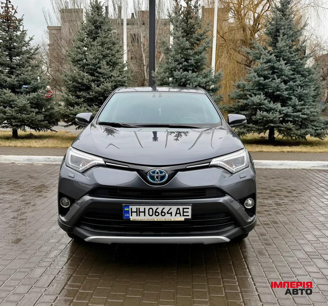 Toyota RAV4 - фото 2