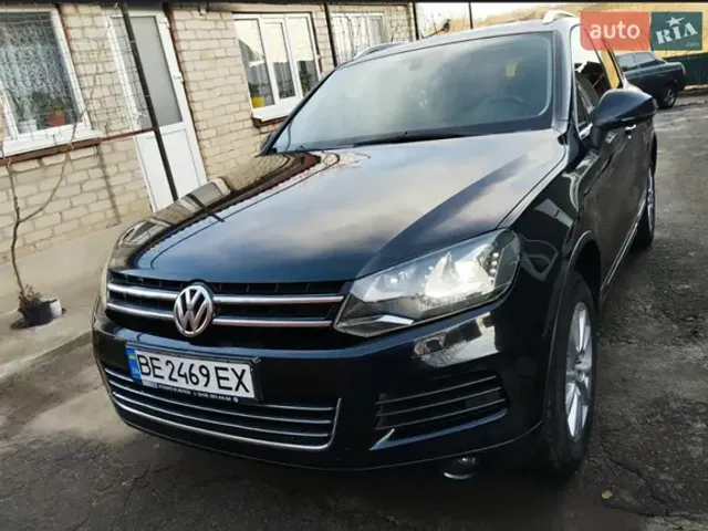 Volkswagen Touareg - фото 2