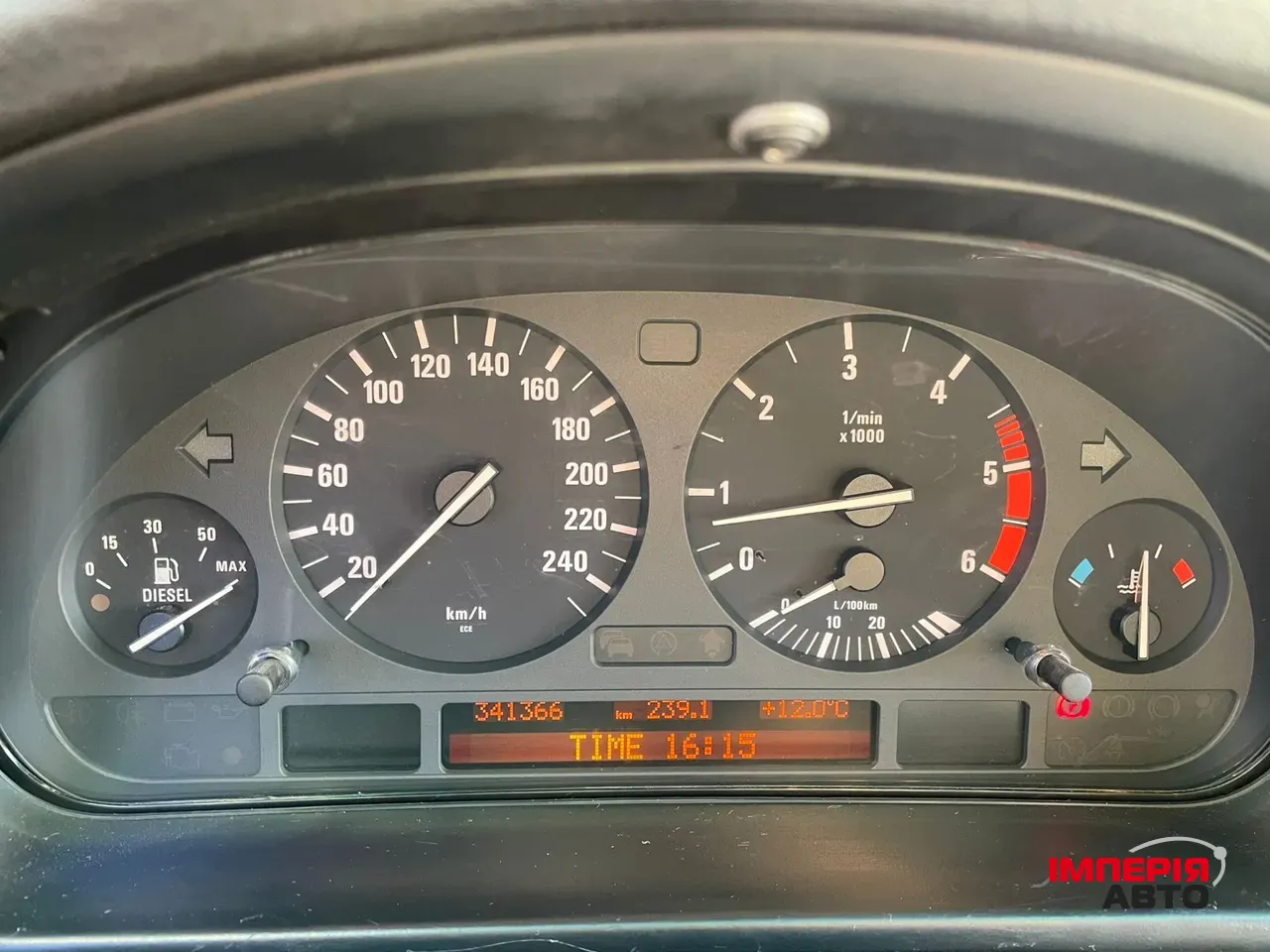 BMW 5 серії - фото 7