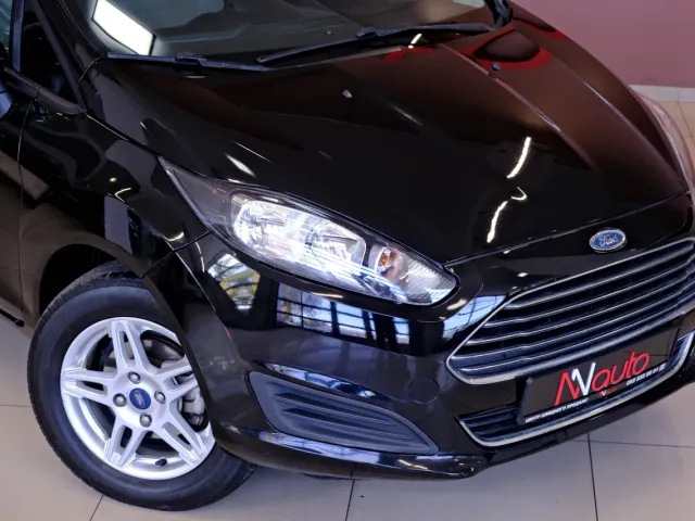 Ford Fiesta - фото 3