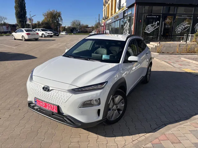 Hyundai Kona - фото 1