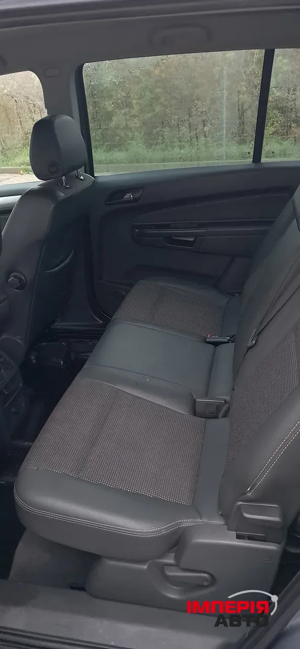 Opel Zafira - фото 10