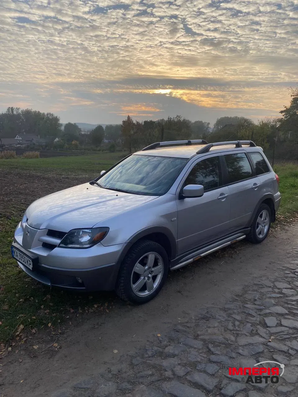 Mitsubishi Outlander - фото 2