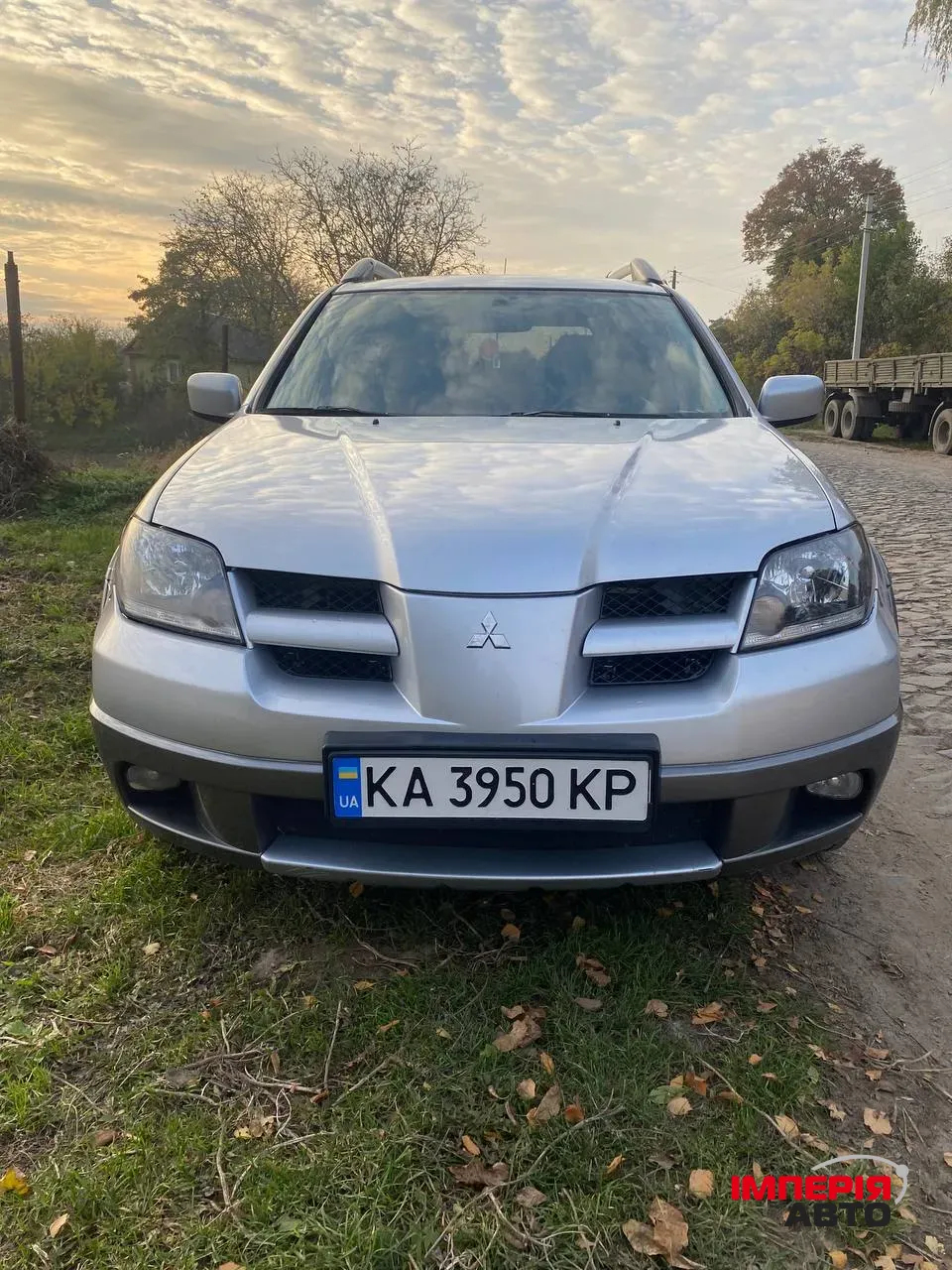 Mitsubishi Outlander - фото 6