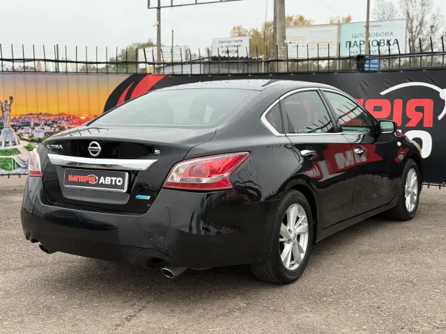 Nissan Altima - фото 4