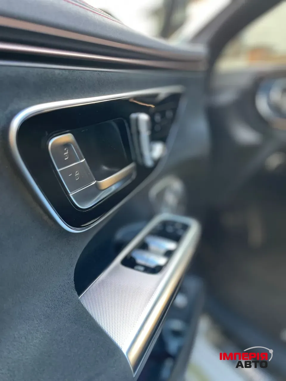 Mercedes-Benz EQE - фото 2