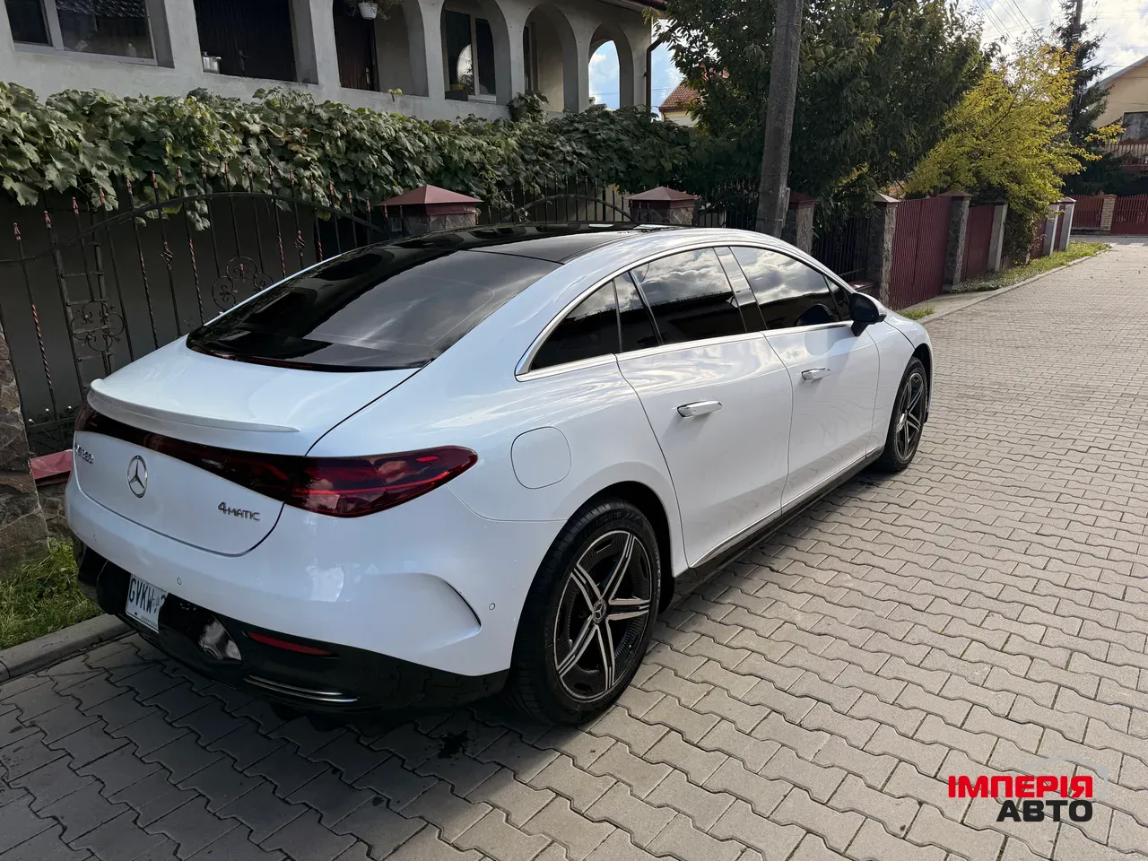 Mercedes-Benz EQE - фото 20